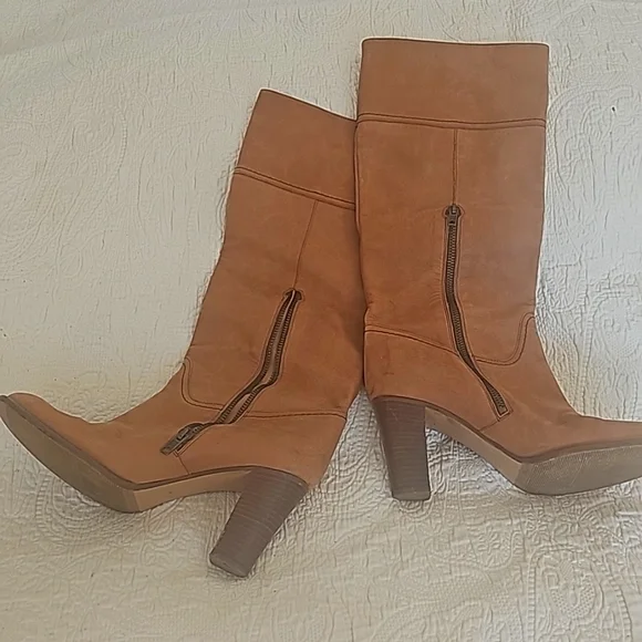 J Crew  tall high  heel boots - Picture 3 of 9